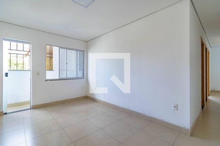 Casa à venda com 3 quartos, 500m² em Sagrada Família, Belo Horizonte