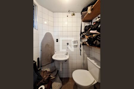 Banheiro Quarto 1 de apartamento para alugar com 3 quartos, 129m² em Santa Teresinha, São Paulo