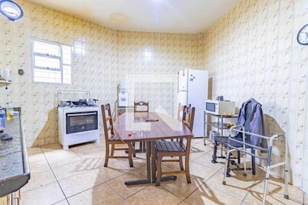 Casa à venda com 4 quartos, 330m² em Lagoinha, Belo Horizonte