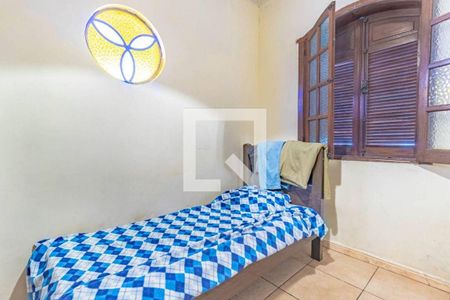 Casa à venda com 4 quartos, 330m² em Lagoinha, Belo Horizonte