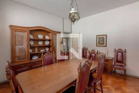 Casa à venda com 4 quartos, 300m² em Serra, Belo Horizonte