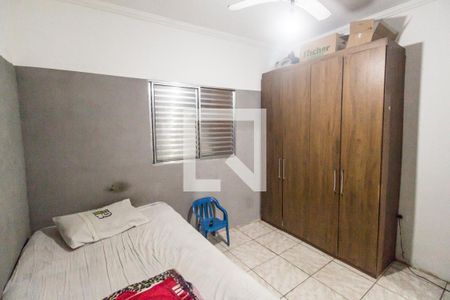 Quarto 1 de casa para alugar com 3 quartos, 300m² em Jardim Roseli, Carapicuíba