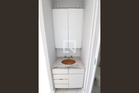 Banheiro de apartamento para alugar com 2 quartos, 48m² em Jardim Satélite, São José dos Campos