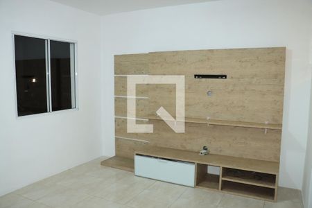 Casa de Condomínio para alugar com 2 quartos, 90m² em Caiapia, Cotia