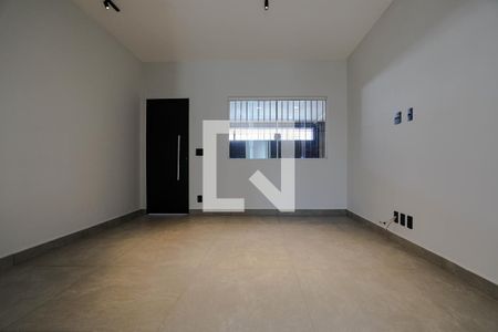 Sala de casa para alugar com 2 quartos, 130m² em Vila São Sebastião, Mogi das Cruzes