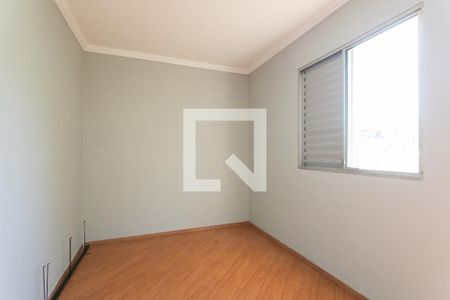 Quarto 1  de apartamento para alugar com 2 quartos, 50m² em Vila Carmosina, São Paulo