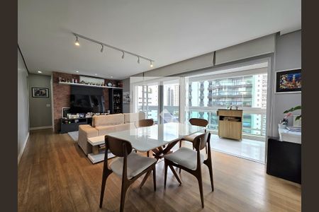 Apartamento para alugar em Indianópolis