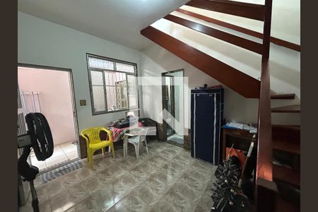 Casa à venda com 3 quartos, 156m² em Vila Valqueire, Rio de Janeiro