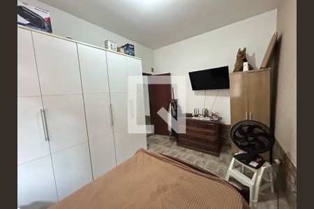Quarto 1 de casa à venda com 3 quartos, 156m² em Vila Valqueire, Rio de Janeiro