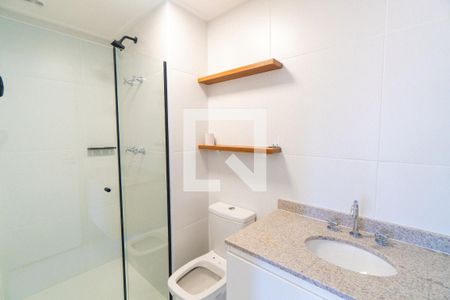 Banheiro da Suíte de apartamento para alugar com 2 quartos, 65m² em Vila Clementino, São Paulo
