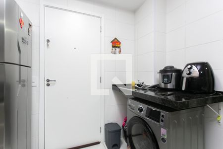 Sala / Cozinha  de apartamento à venda com 2 quartos, 32m² em Vila Carmosina, São Paulo