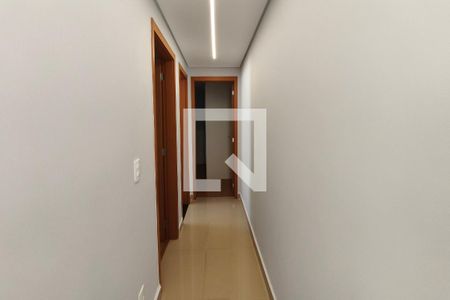 Corredor - Quartos de apartamento para alugar com 2 quartos, 43m² em Parque Industrial, Campinas
