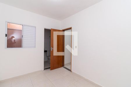 Suíte 1 de casa de condomínio para alugar com 2 quartos, 55m² em Vila Pierina, São Paulo