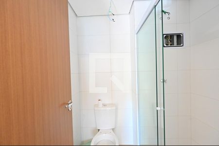 Banheiro Social de kitnet/studio à venda com 1 quarto, 29m² em São Judas, São Paulo
