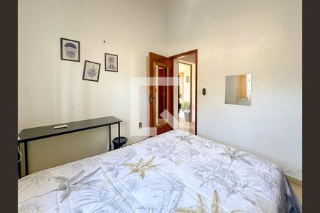 Quarto 1 de apartamento para alugar com 3 quartos, 70m² em São João do Rio Vermelho, Florianópolis