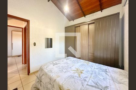 Quarto 1 de apartamento para alugar com 3 quartos, 70m² em São João do Rio Vermelho, Florianópolis