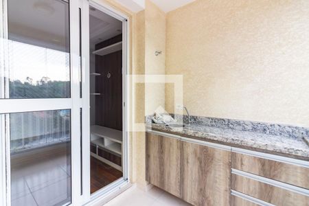 Sacada de apartamento para alugar com 2 quartos, 51m² em Quitaúna, Osasco