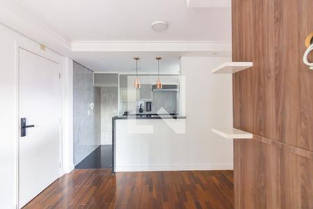 Sala  de apartamento para alugar com 2 quartos, 51m² em Quitaúna, Osasco