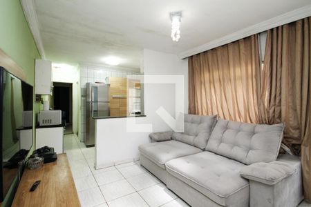 Sala de casa para alugar com 3 quartos, 130m² em Jardim Nova Vida, Cotia