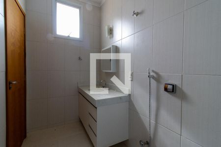 Banheiro da Suíte 1 de casa de condomínio para alugar com 4 quartos, 325m² em Chácara Santa Margarida, Campinas