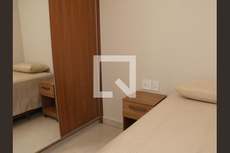 quarto 1 de apartamento à venda com 2 quartos, 60m² em Setor Oeste, Goiânia
