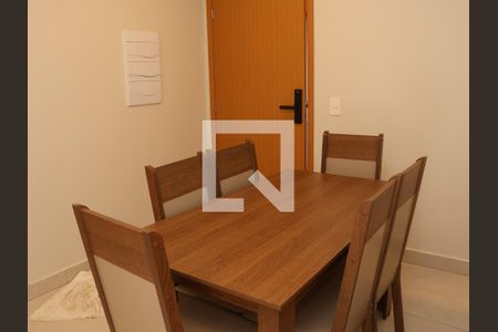 mesa de jantar de apartamento à venda com 2 quartos, 60m² em Setor Oeste, Goiânia
