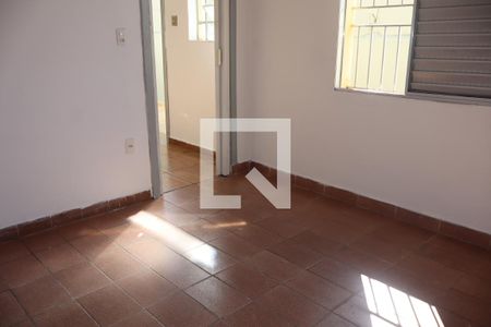 Quarto 1 de casa para alugar com 2 quartos, 45m² em Vila Alpina, São Paulo