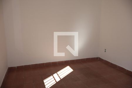 Quarto 1 de casa para alugar com 2 quartos, 45m² em Vila Alpina, São Paulo