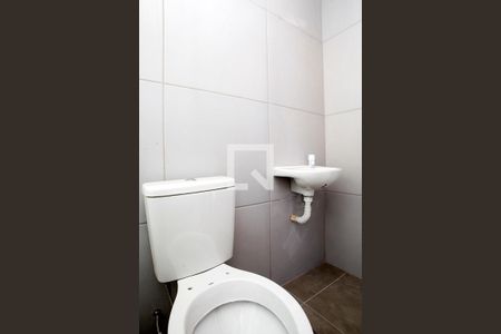 Banheiro de apartamento à venda com 1 quarto, 42m² em Jardim Botânico, Porto Alegre