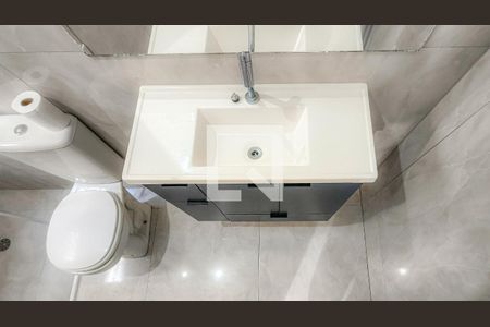 Banheiro de casa para alugar com 1 quarto, 20m² em Cidade Dutra, São Paulo