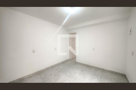 Quarto/Sala de casa para alugar com 1 quarto, 20m² em Cidade Dutra, São Paulo