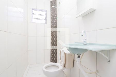 Banheiro de casa para alugar com 1 quarto, 50m² em José Bonifácio, São Paulo