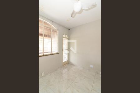 Quarto 1 de casa de condomínio para alugar com 2 quartos, 140m² em Bangu, Rio de Janeiro