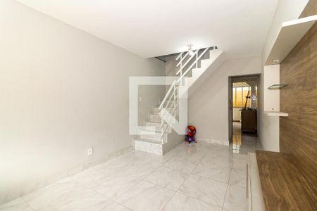 Sala de casa de condomínio para alugar com 2 quartos, 140m² em Bangu, Rio de Janeiro