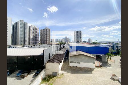 Quarto 1 de apartamento para alugar com 2 quartos, 34m² em Parque Industrial Tomas Edson, São Paulo
