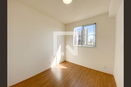 Quarto 2 de apartamento para alugar com 2 quartos, 34m² em Parque Industrial Tomas Edson, São Paulo