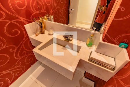 Casa à venda com 3 quartos, 450m² em Cidade Vargas, São Paulo