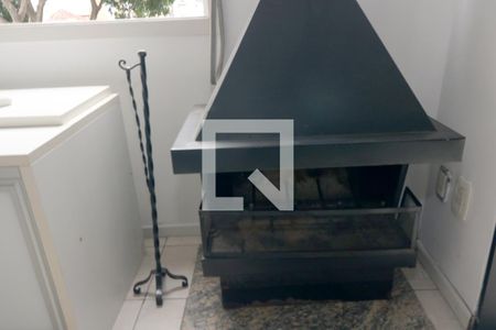Detalhe da Sala 2 - Lareira de apartamento para alugar com 1 quarto, 81m² em Cidade Baixa, Porto Alegre