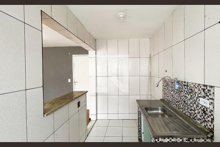 Cozinha de apartamento para alugar com 2 quartos, 56m² em Vila Ré, São Paulo