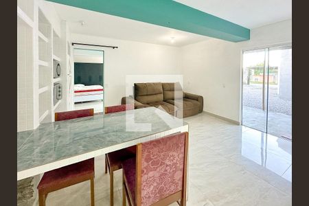 Sala/Cozinha de casa para alugar com 1 quarto, 70m² em Forquilhas, São José