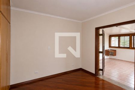 Suíte de casa para alugar com 3 quartos, 250m² em Olímpico, São Caetano do Sul