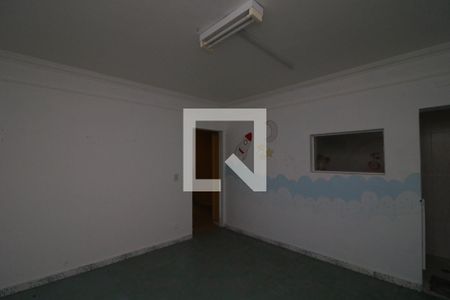 Quarto de casa à venda com 3 quartos, 350m² em Jardim Santa Teresinha, São Paulo