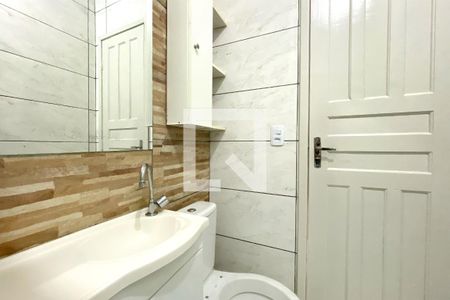 Banheiro da Suíte de casa para alugar com 2 quartos, 134m² em Paraíso, Belo Horizonte