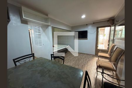 Sala e quarto  de casa para alugar com 1 quarto, 35m² em Colônia Agrícola Samambaia, Brasília