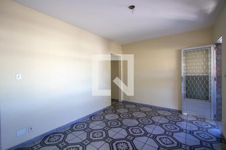 Sala de casa para alugar com 2 quartos, 100m² em Colubandê, São Gonçalo