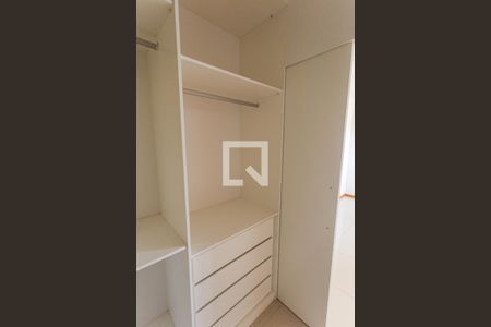 Closet da Suíte de apartamento à venda com 2 quartos, 80m² em Santa Tereza, Belo Horizonte
