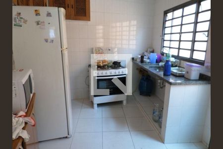 Casa à venda com 3 quartos, 149m² em Jardim Santa Mena, Guarulhos