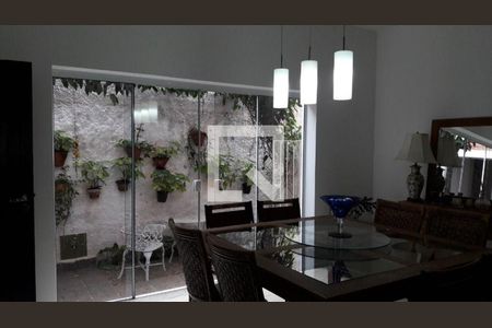 Casa à venda com 3 quartos, 528m² em Vila Rosalia, Guarulhos