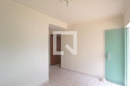 Sala de casa para alugar com 1 quarto, 50m² em Minas Caixa, Belo Horizonte