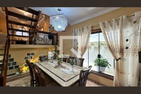 Casa à venda com 4 quartos, 220m² em Jardim Santa Clara, Guarulhos